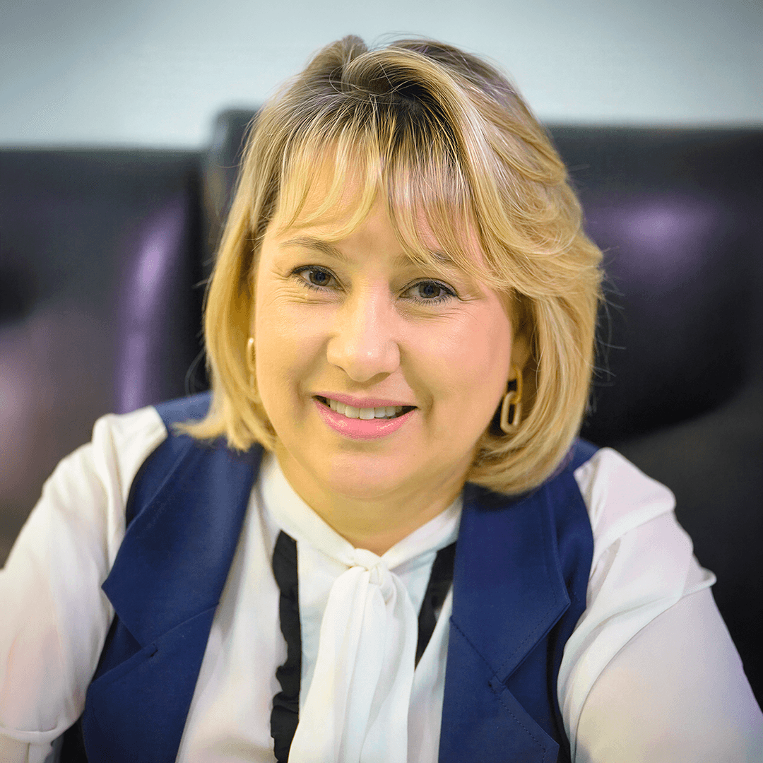 Dra. Maria Helena Louveira